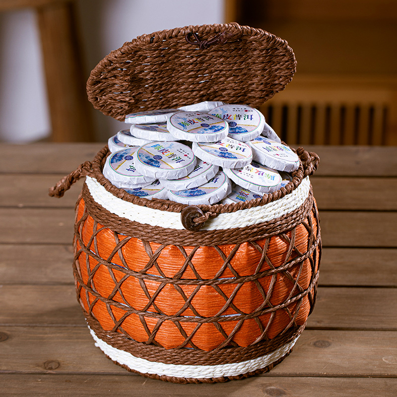 Authentic tangerine peel Pu 'er tea cake Yunnan Pu' er ripe tea leaves tangerine peel Pu 'er small green orange tea 500g gift package