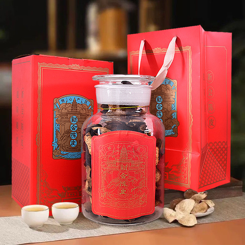 Authentic Xinhui 8-year-old tangerine peel substitute tea, soak in water and make soup, old tangerine peel tea, raw dried tangerine peel, half a catty glass gift box