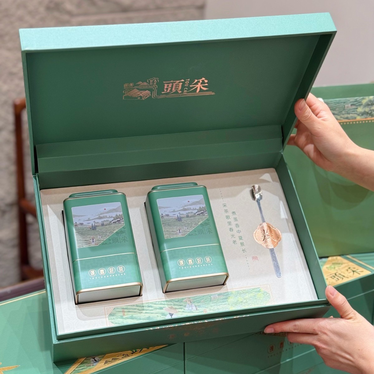 Green tea 2025 New tea Biluochun tea gift box tea high-quality green tea 250g tea drink by yourself wholesale