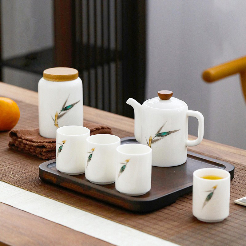 Outdoor travel portable kung fu tea set white porcelain gift home office one pot of four cups express mugs logo