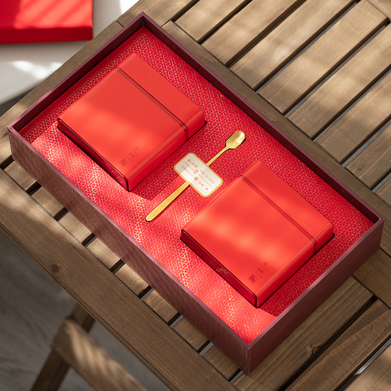 Holiday gifts for elders Zhengshan small tea in gift box, non-premium large quantity 400g black tea tea wholesale