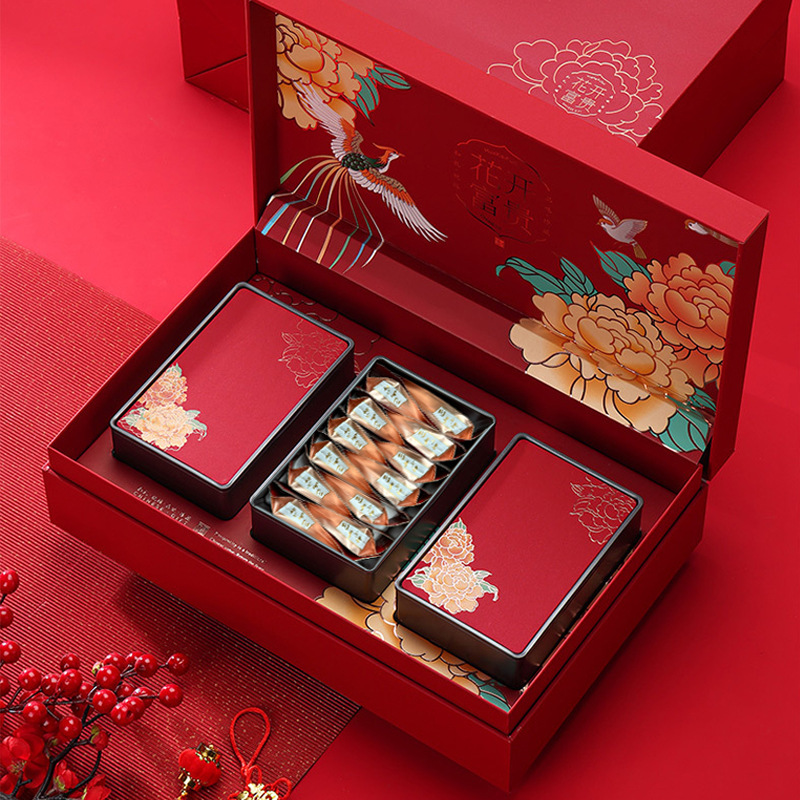 Tea wholesale gifts for elders in gift boxes, Zhengshan small variety Jinjunmei black tea accompanied by hand gifts, manufacturer honey fragrance