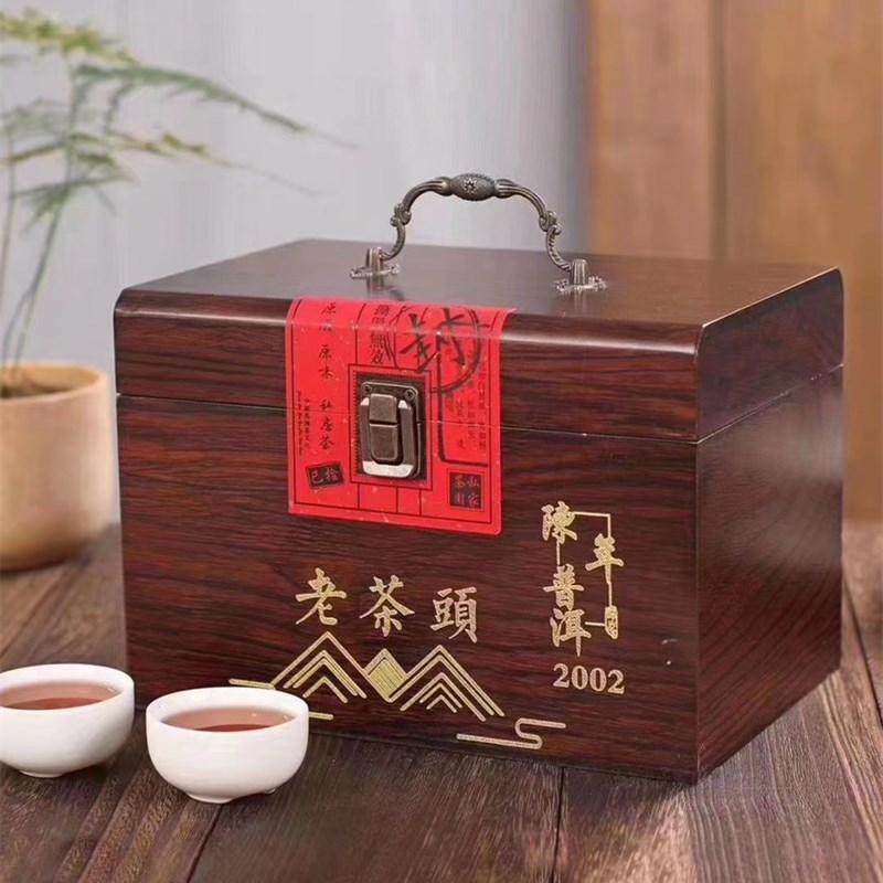 勐海普洱茶熟茶云南大叶种自然沱普洱散茶老茶头实木木箱500g陈香